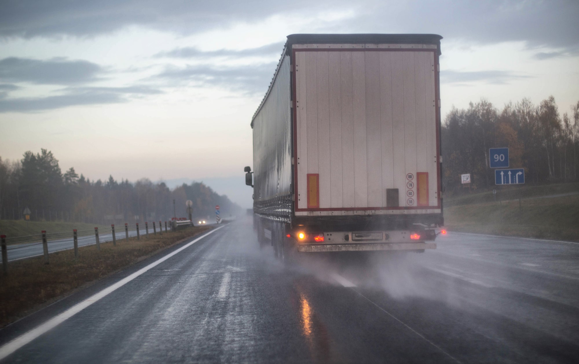 truck accident lawyer scene